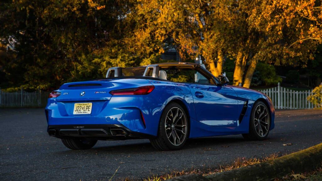 bmw-z4-m40i-misano-blue-21.jpg