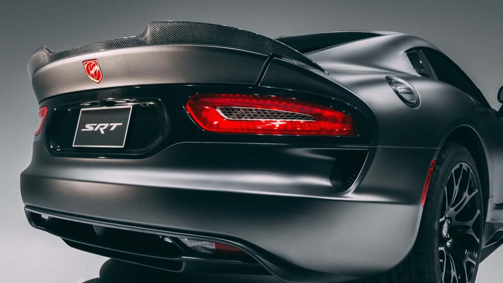 dodge-viper-srt-rear-exterior.jpg