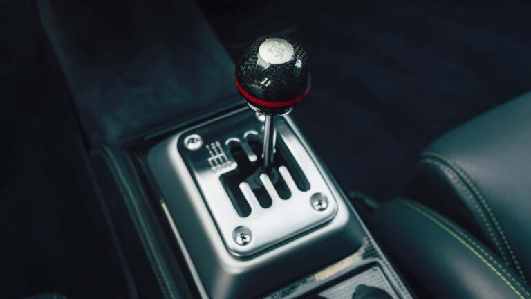 ferrari-gated-shifter.jpg