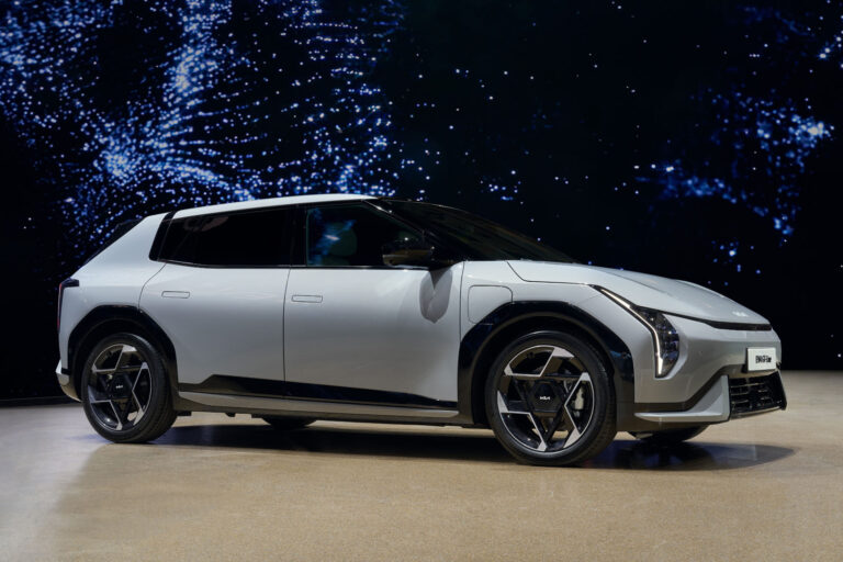 kia-ev4-hatch-front-quarter.jpg