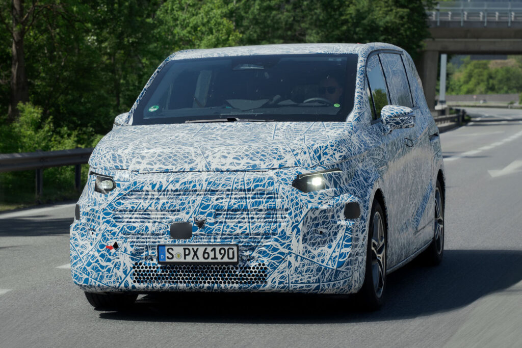 mercedes-vle-camo-front-quarter-tracking.jpg