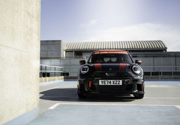 mini-jcw-accessories-05.jpg